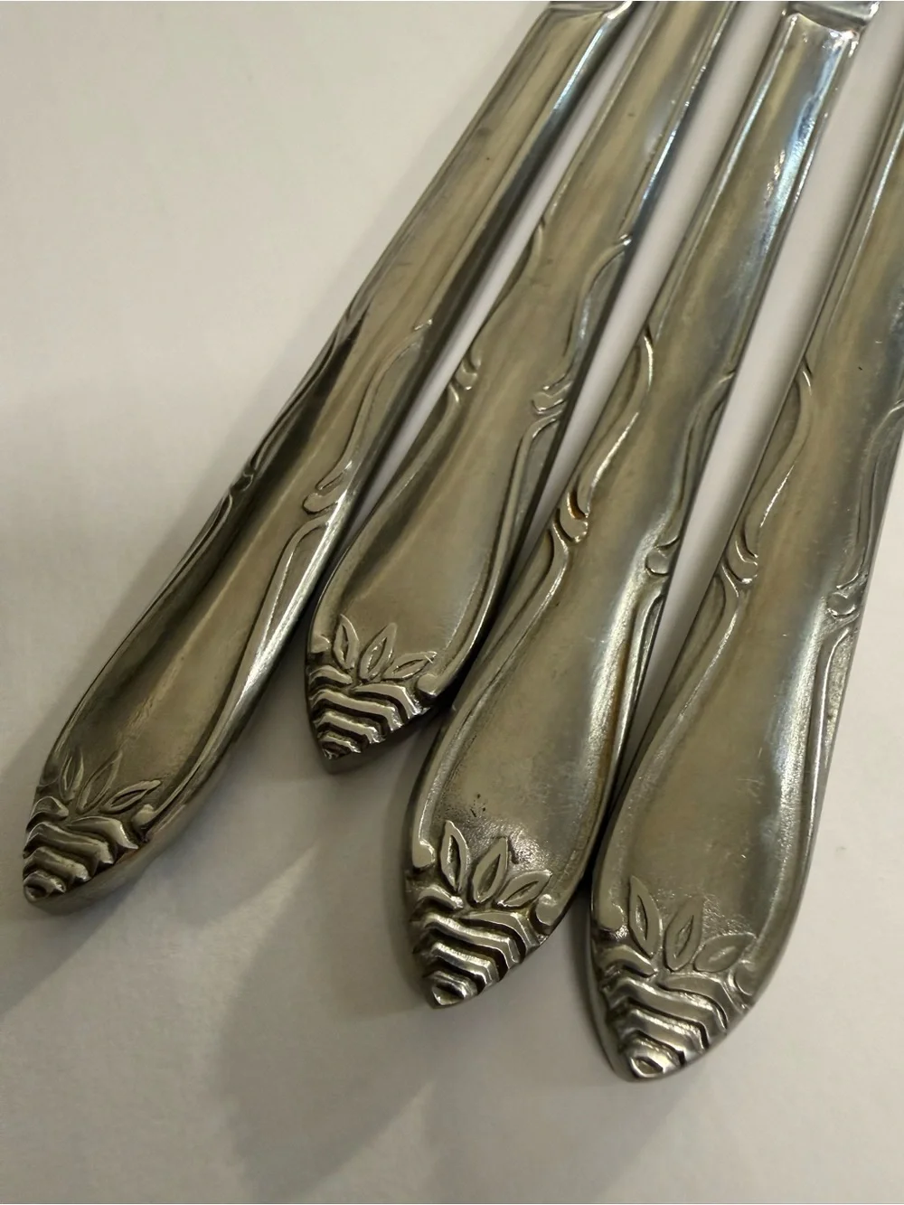 Stainless Steel Flatware 16 pc